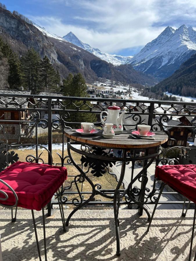 Heida, Studio Ensoleille Au Village Avec Magnifique Vue Sur La Dent-Blanche Evolène Exterior foto